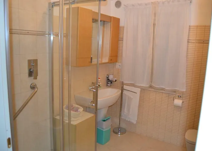 Dai Nonni, A Nocleg ze śniadaniem